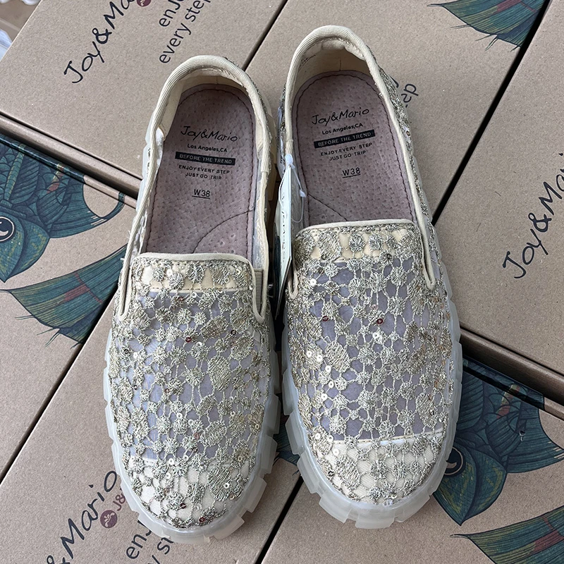 女鞋单鞋乐福鞋舒适时尚透气女鞋82217W