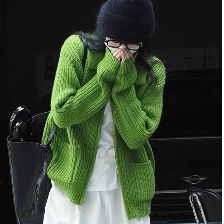 2024秋冬新款韩版慵懒风宽松长袖毛衣女加厚软糯针织开衫立领外套