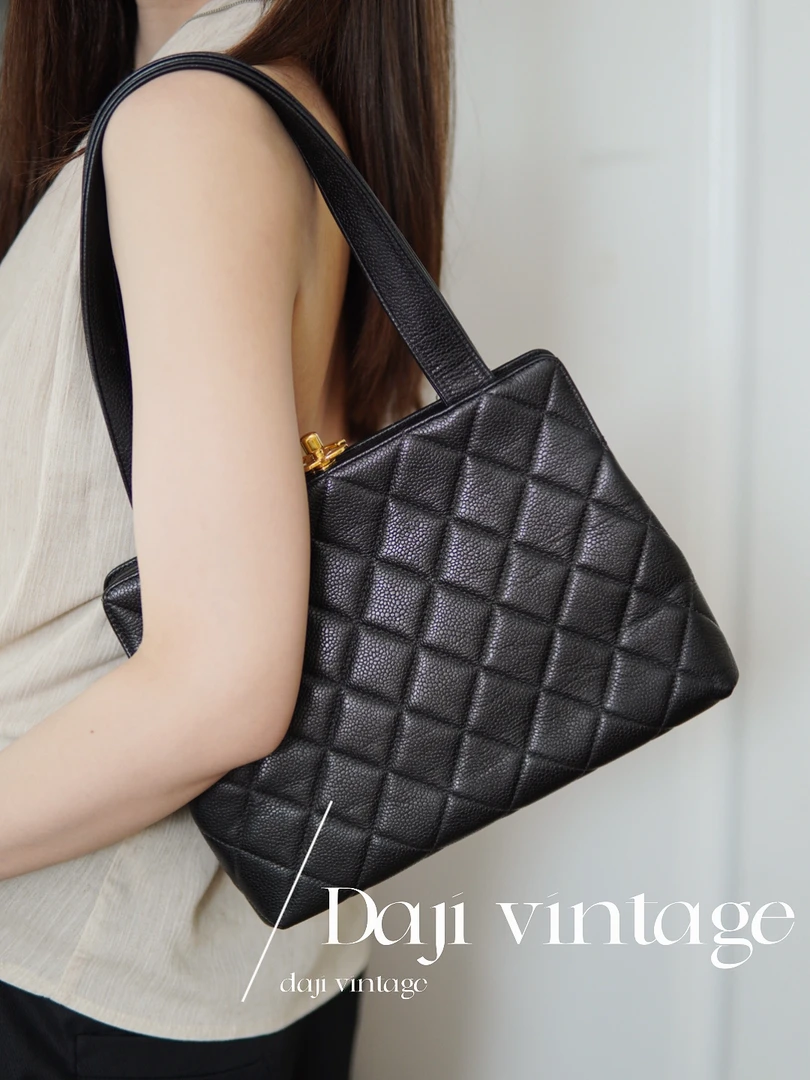 95新 Chanel/香奈儿 大吉中古/香奈儿黑金蛙口kelly单肩包