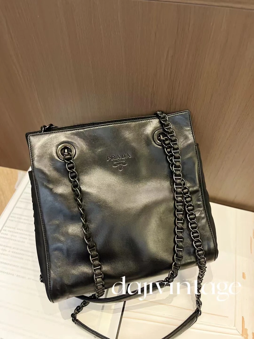 95新 Prada/普拉达 大吉中古/PRADA尼龙拼皮黑色30降落伞单肩包