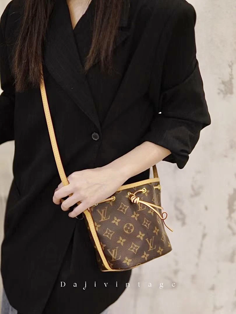 95新 LouisVuitton/路易威登 大吉中古/noe nano小水桶抽绳斜挎包