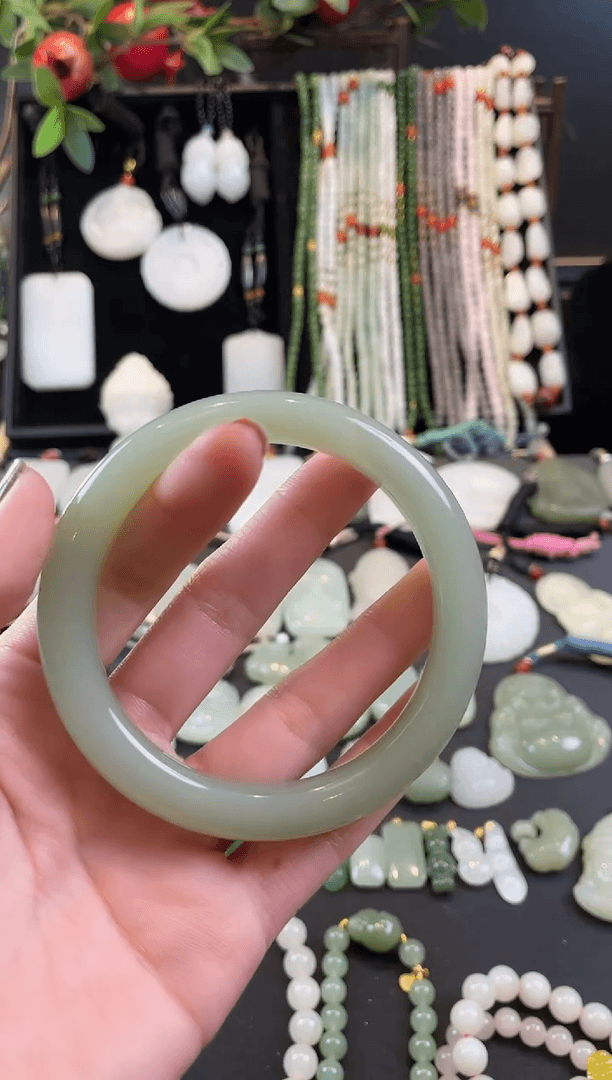 【闪购商品】和田玉手镯未镶嵌和田玉手镯（多样性发货）