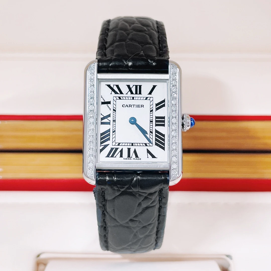 99新 Cartier/卡地亚 小号坦克女表W5200005/24x31mm/后镶钻/IP31