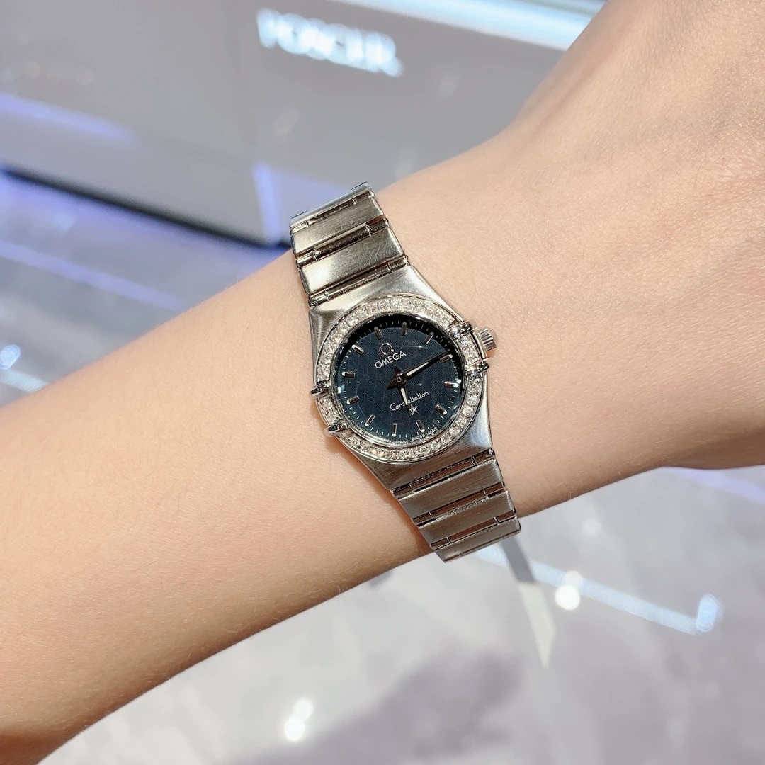 95新 Omega/欧米茄 欧米茄星座女表/后钻/22.5mm/IP225/蓝色盘面