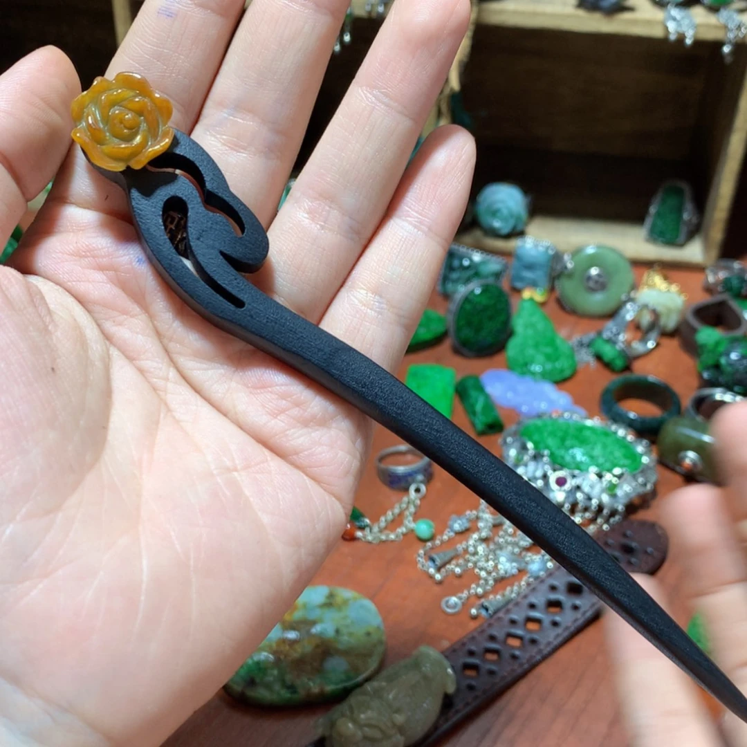 【闪购商品】翡翠颈饰未镶嵌