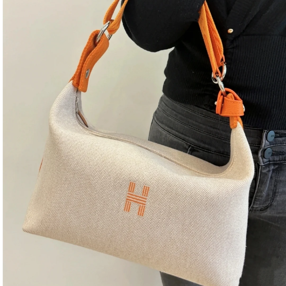 95新 Hermes/爱马仕 饭盒包 大号 25 14米色 棉 银扣 P234864955