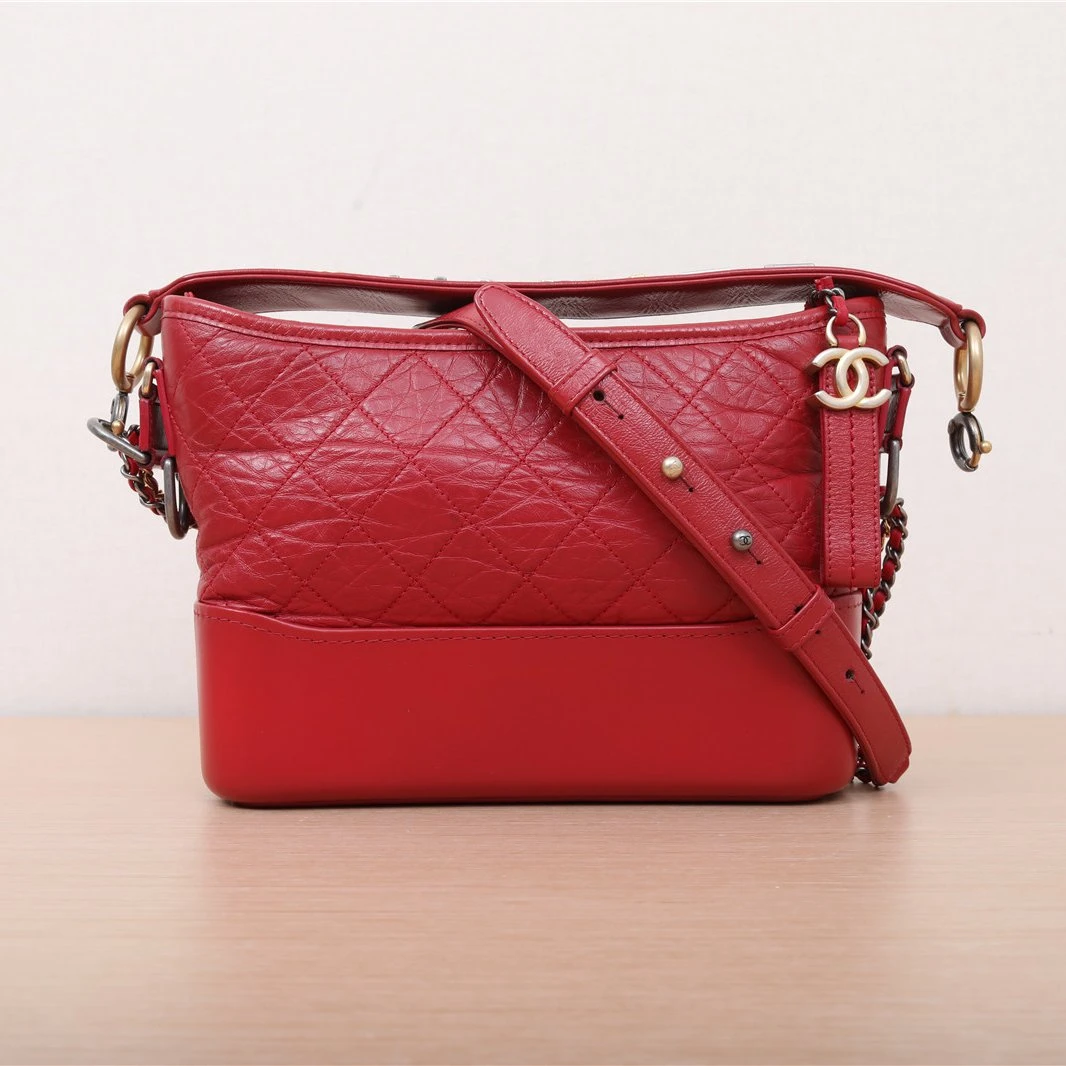 95新 Chanel/香奈儿 HD 流浪 新中号 红色 29开 金扣P242584382