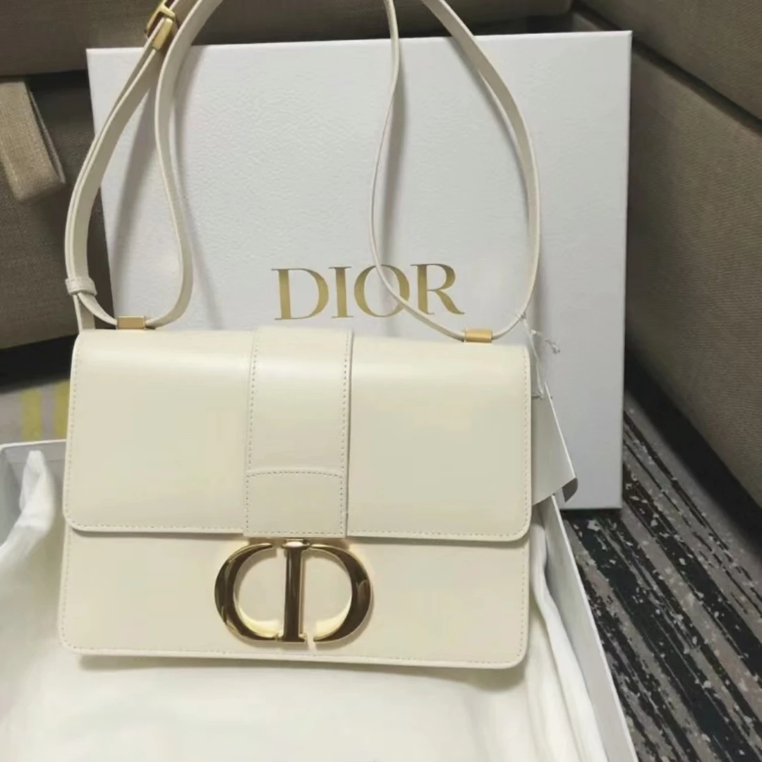 95新 DIOR/迪奥 30Montaigne 蒙田 肩带款 斜挎包 P214660754