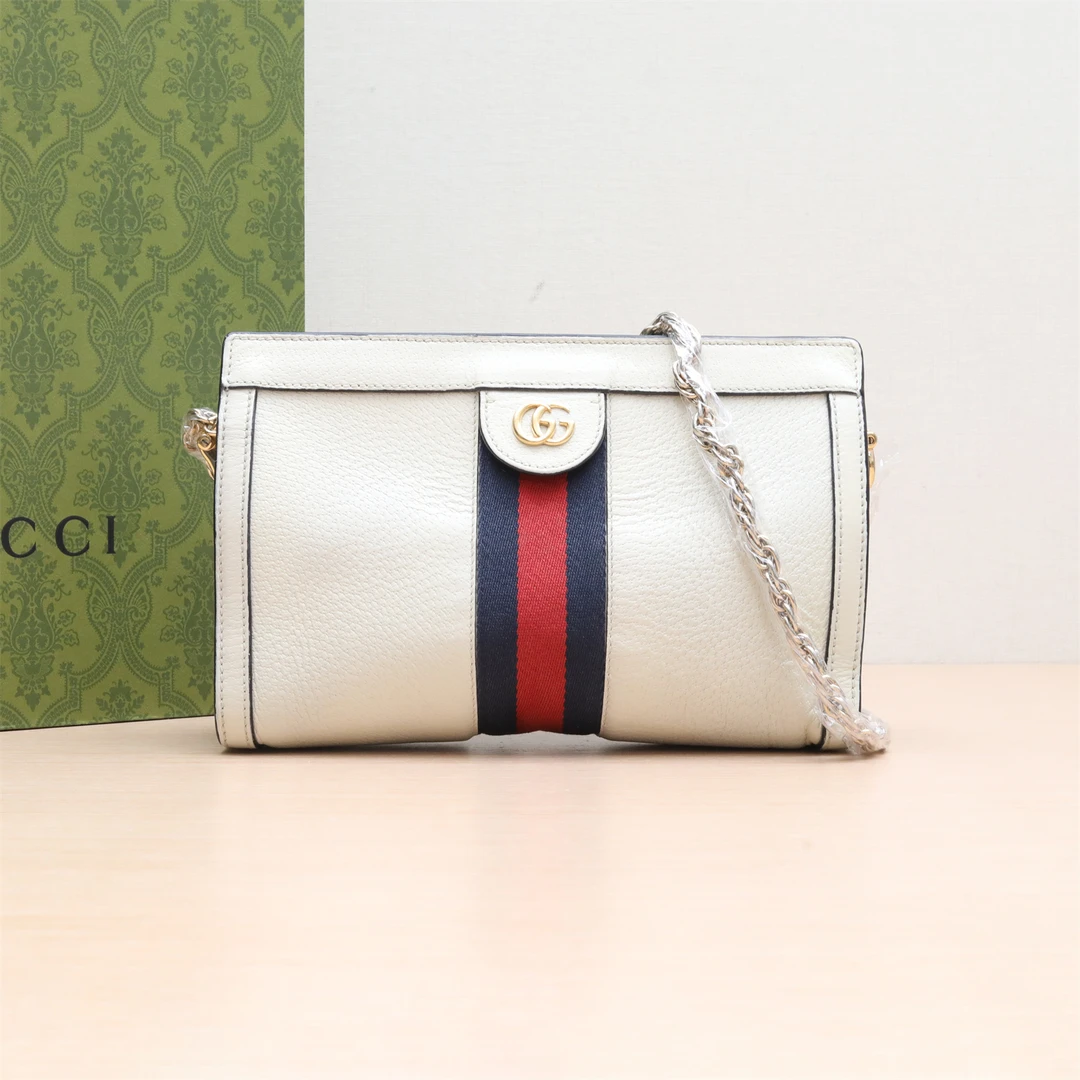 90新 GUCCI/古驰 夹子包 小号 26 白色 皮革C 金扣 P234348461