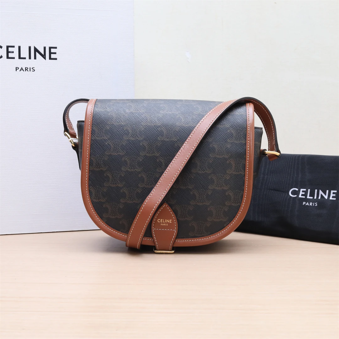 99新 Celine/思琳 Folco 马鞍包 斜挎包 P224724222