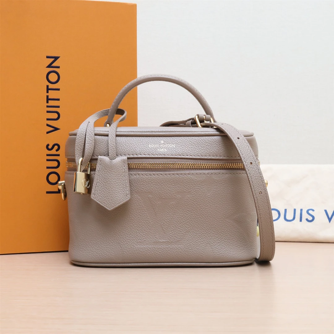 99新 LouisVuitton/路易威登 Vanity化妆包小号大象灰P243973497