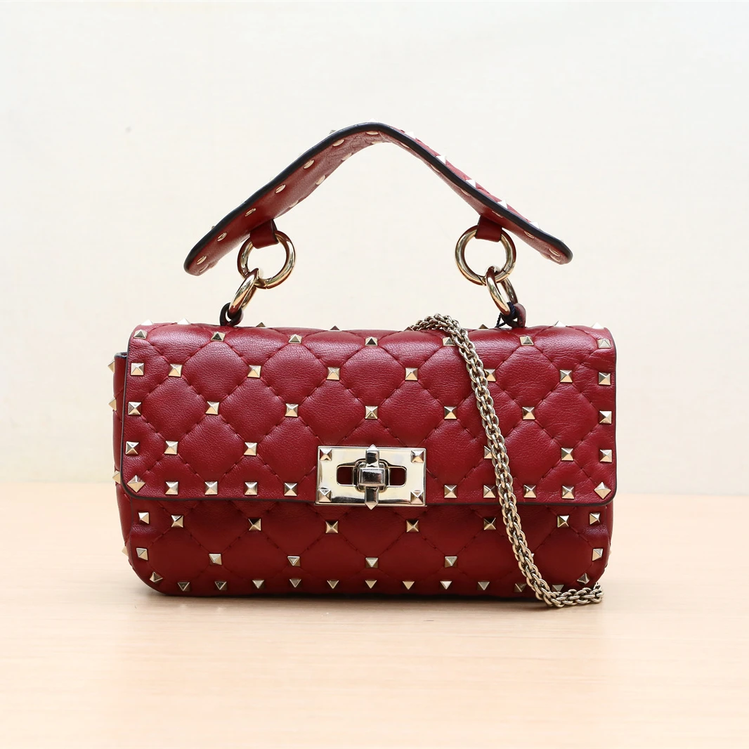 95新 Valentino/华伦天奴 小号链式手袋 红色 皮革S P234347114
