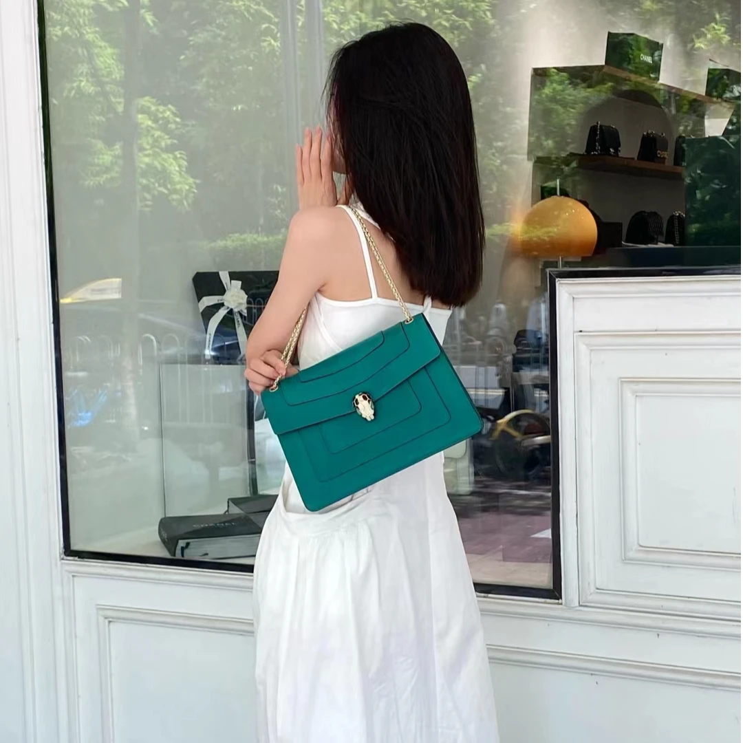 95新 BVLGARI/宝格丽 风琴 蛇头包 横版 绿色 皮革C P234140408
