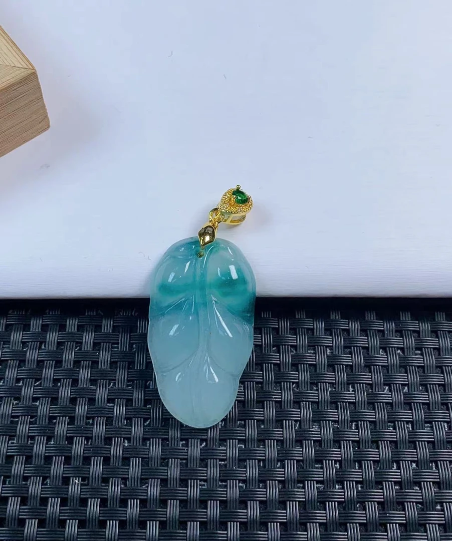 （聚宝严选）034飘蓝叶子吊坠镶嵌精致气质妈妈款时尚精美