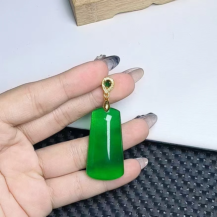 （聚宝严选）D0261绿长梯无事牌吊坠精致气质妈妈款时尚精美