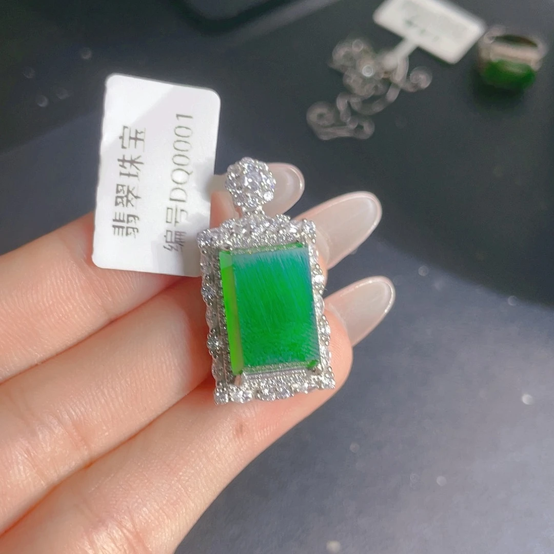 翡翠吊坠(不含链)未镶嵌寻*