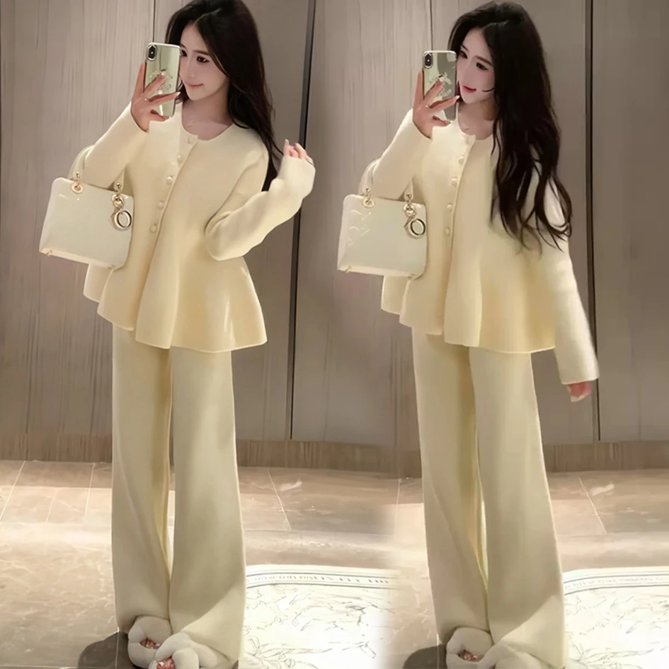 孕妇套装秋冬季新款百搭时髦小香风宽松遮肚毛衣针织高级感两件套