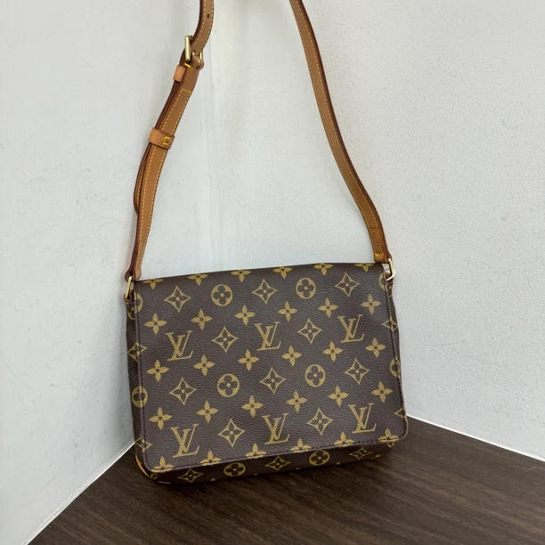 95新 LouisVuitton/路易威登 觅时/横版王菲包/113096