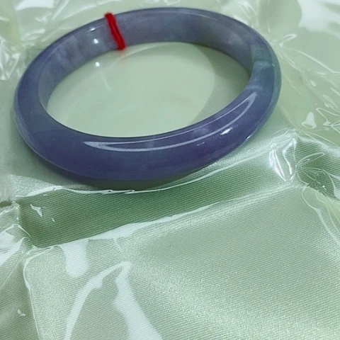 翡翠手镯(圆镯)未镶嵌可****乐