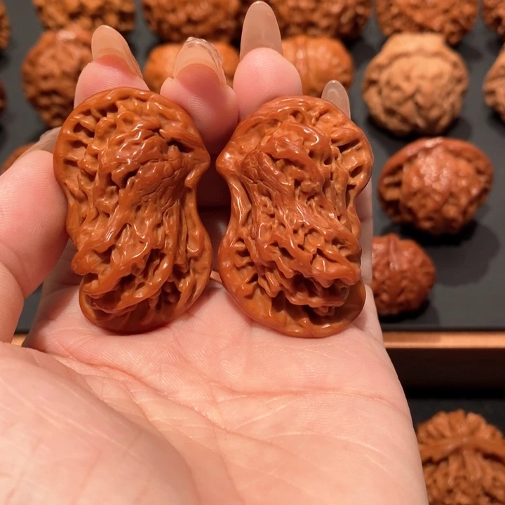 文玩核桃吊坠鸳鸯