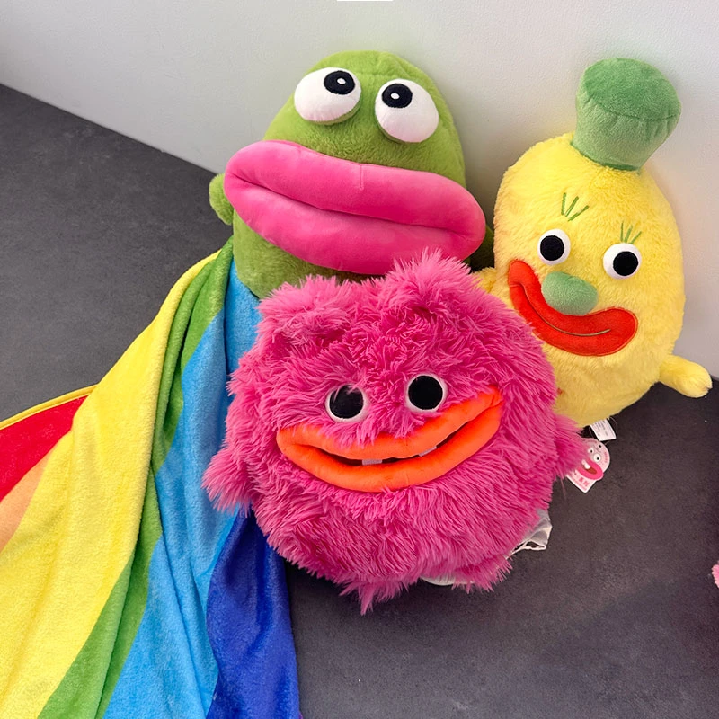 大嘴丑娃可爱粉色小怪兽抱枕毯子两用毛绒玩具抱睡公仔绿色长毛怪