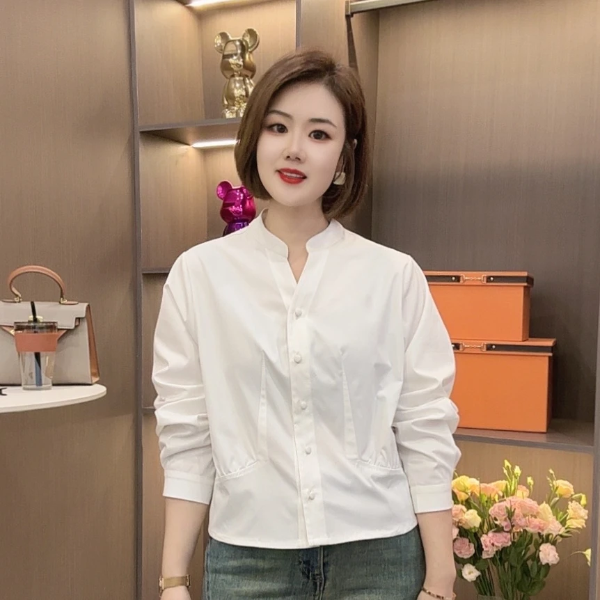 愔衣韵&简约大方小V立领女士长袖气质显瘦设计感秋装衬衫