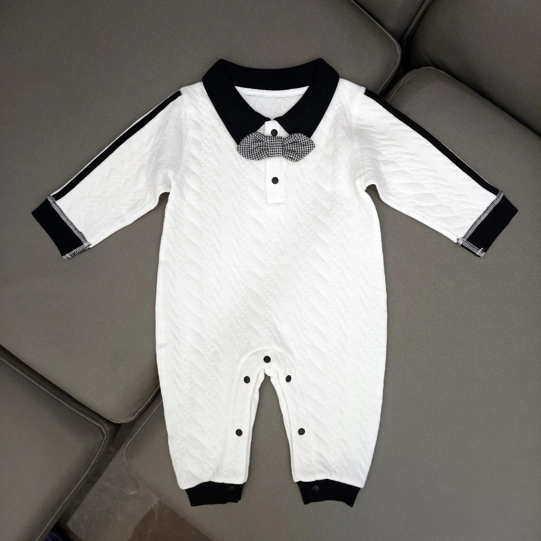 薄棉40克保暖连体衣秋冬季婴儿长袖爬服宝宝哈衣