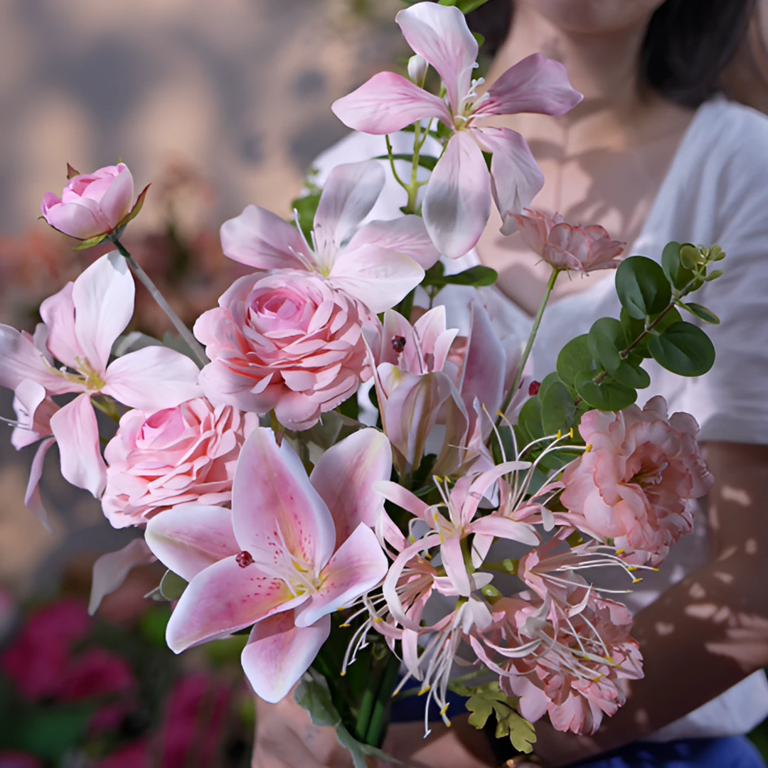 （祝福）铁炮百合花露莲花为主花彼岸花为特殊配花 珍惜仿真花束