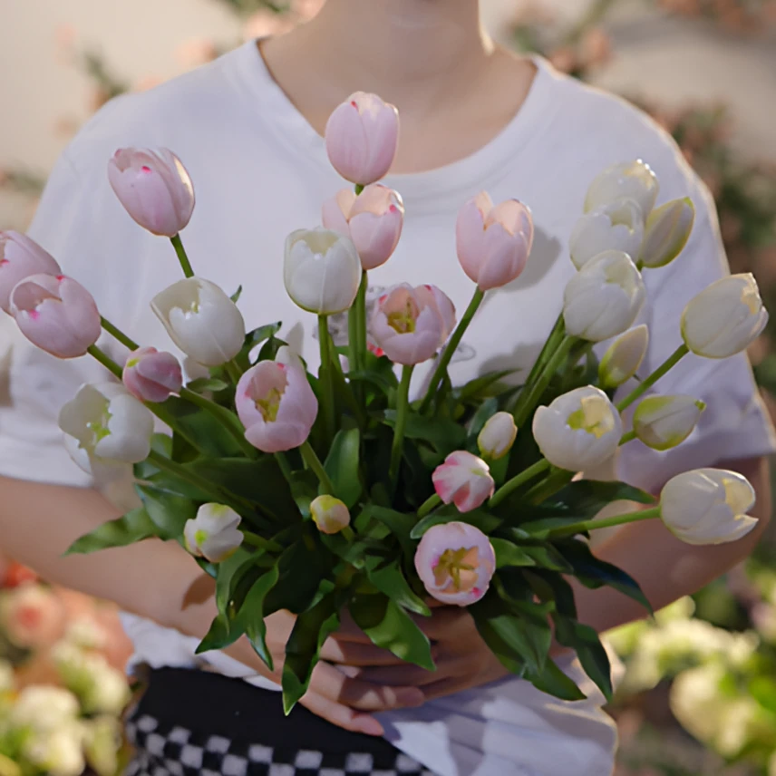 软胶郁金香仿真花 手捧花 假花 清新风格仿真花 餐桌花