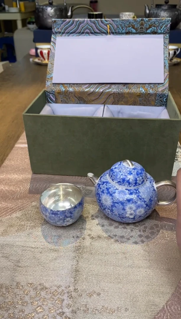 【闪购商品】瓷片壶..............