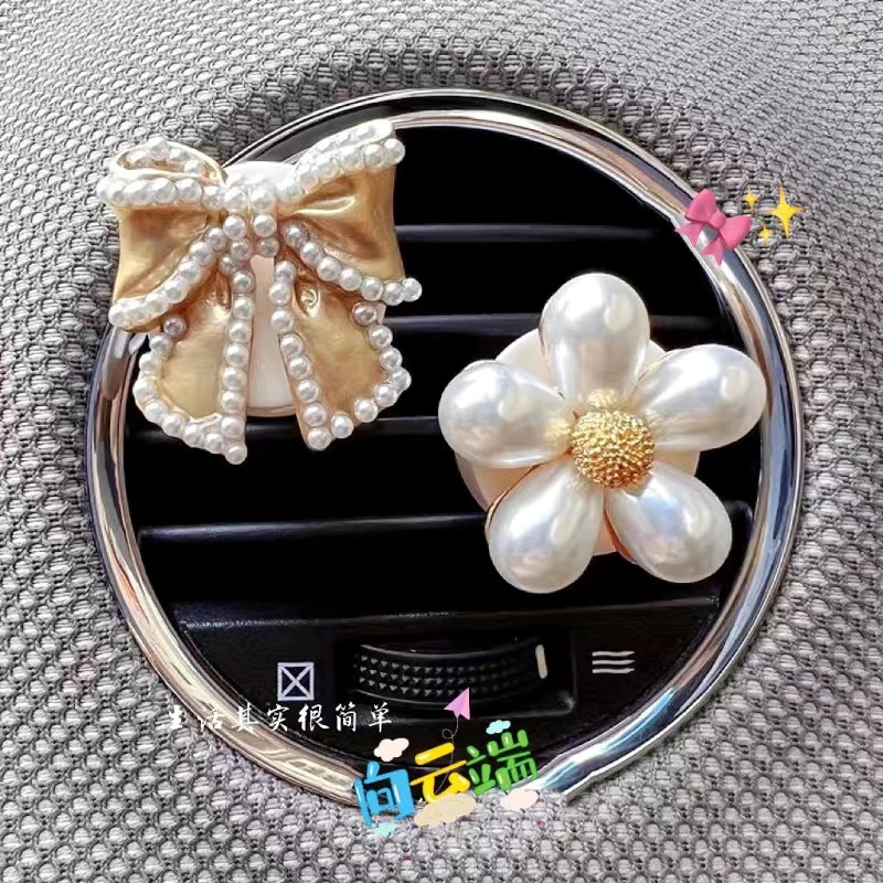 汽车空调出风口香薰香氛车载装饰摆件蝴蝶结车内饰品车里女士香片