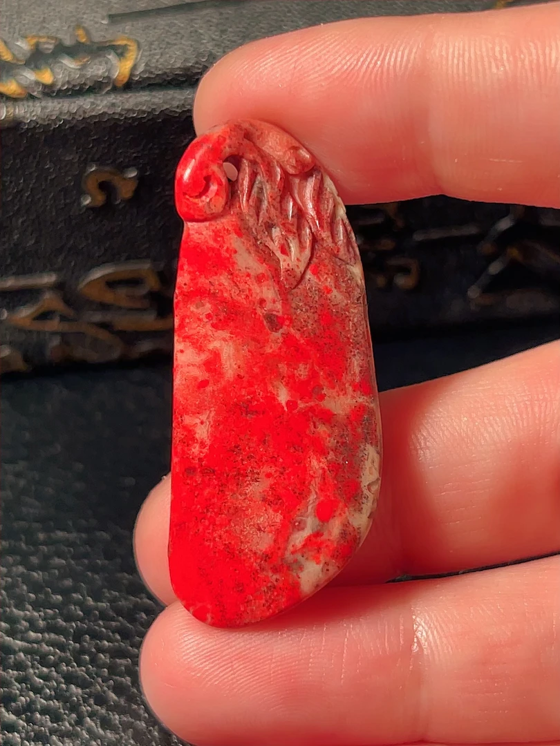 昌化老坑刘关张鸡血石挂件，福瓜，血色鲜活，佩戴简单大气
