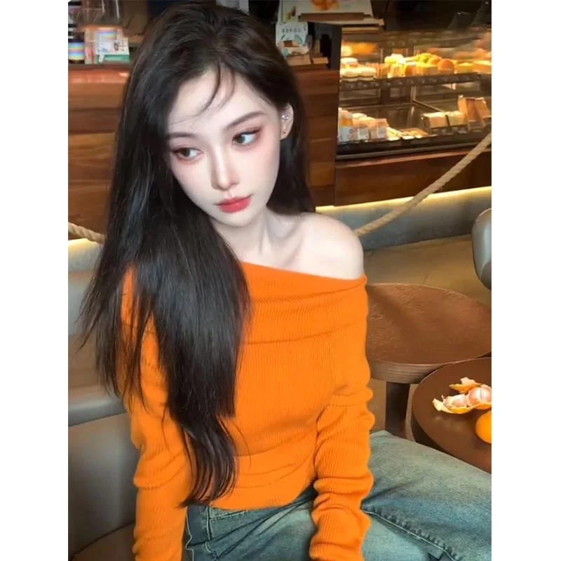 2024秋季新款盐系轻熟风一字肩长袖针织上衣高腰显瘦休闲牛仔裤女