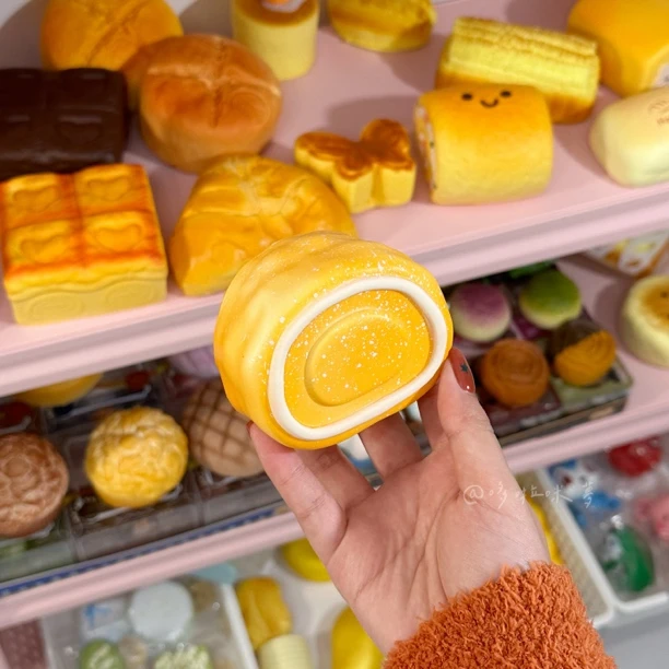 仿真红茶卷慢回弹湿软橡皮泥梗揪手感解压玩具捏捏乐