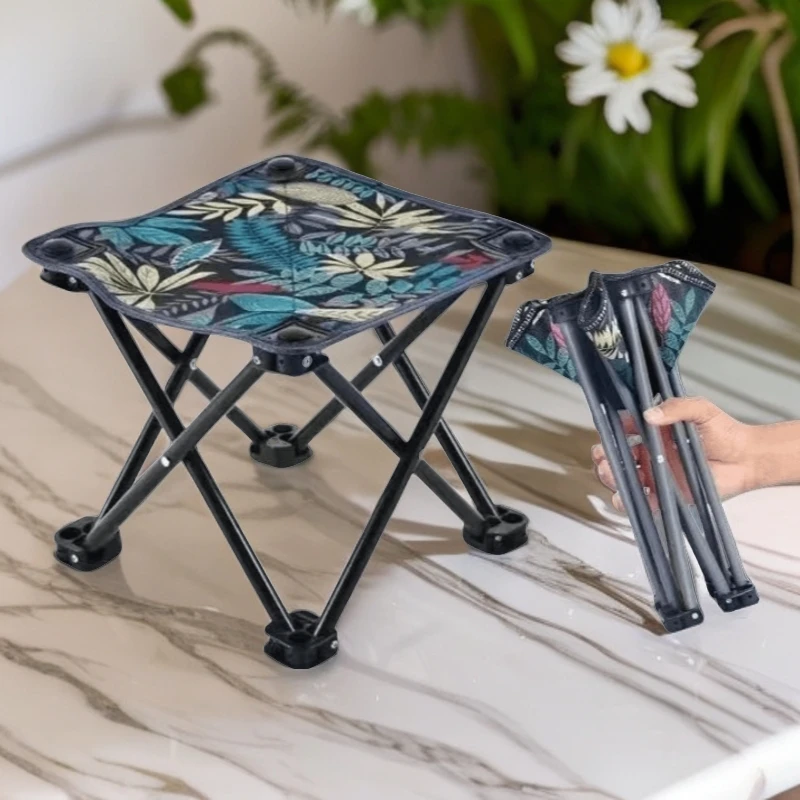 户外折叠便携式小马扎椅子出行露营垂钓随地可坐稳固便携椅子