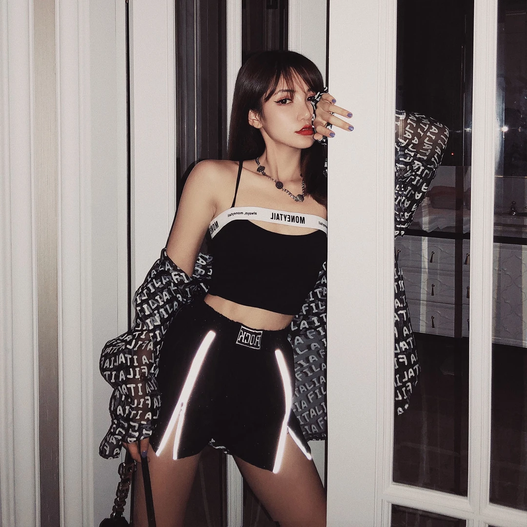 吊带背心女带胸垫超好看辣妹短款打底上衣内搭外穿显瘦纯欲运动