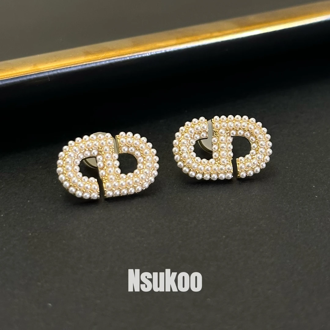 铜合金耳饰 E0074-A267猪鼻子米珠精致轻奢优雅轻奢气质时尚