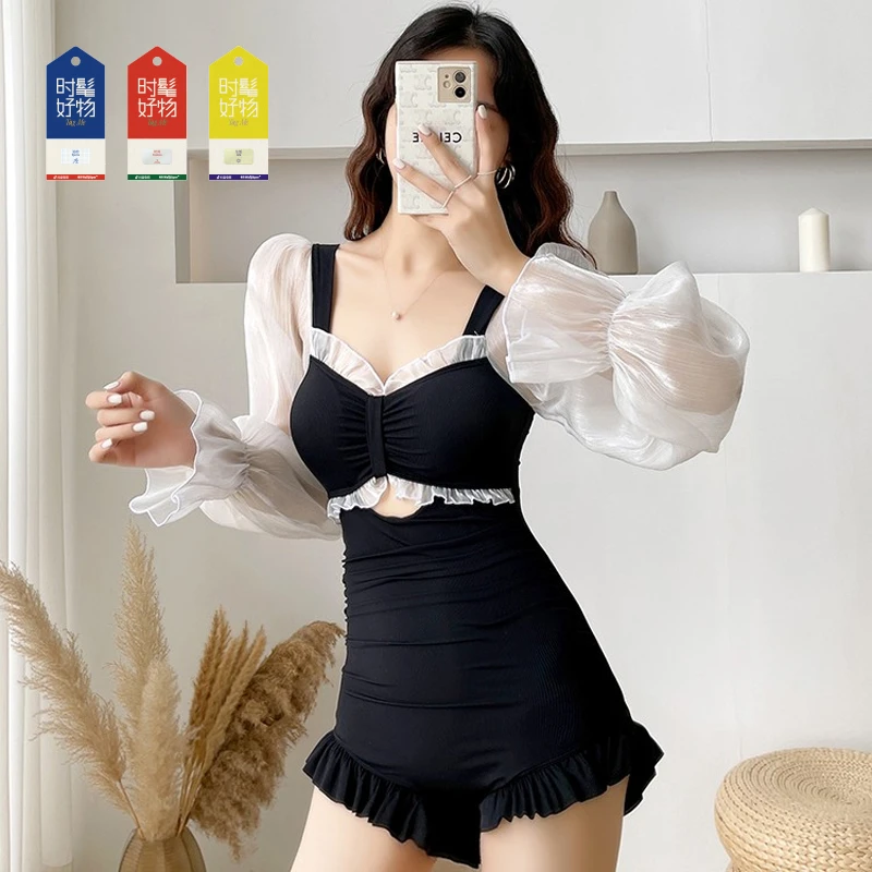 时髦好物【极简黑白】温泉泳衣女小胸连体长袖遮肚保守显瘦泳装2102