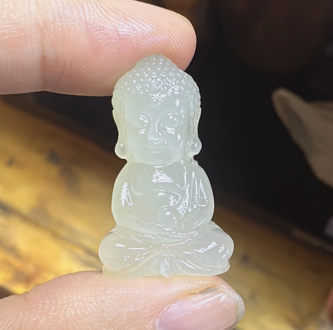 和田玉高冰晴白宝宝佛30mm