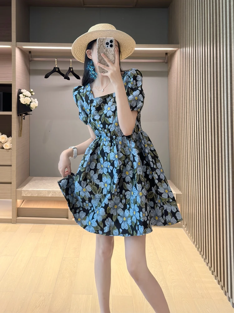 连衣裙女夏季新款高级感设计感小众法式气质收腰显瘦碎花a字裙子