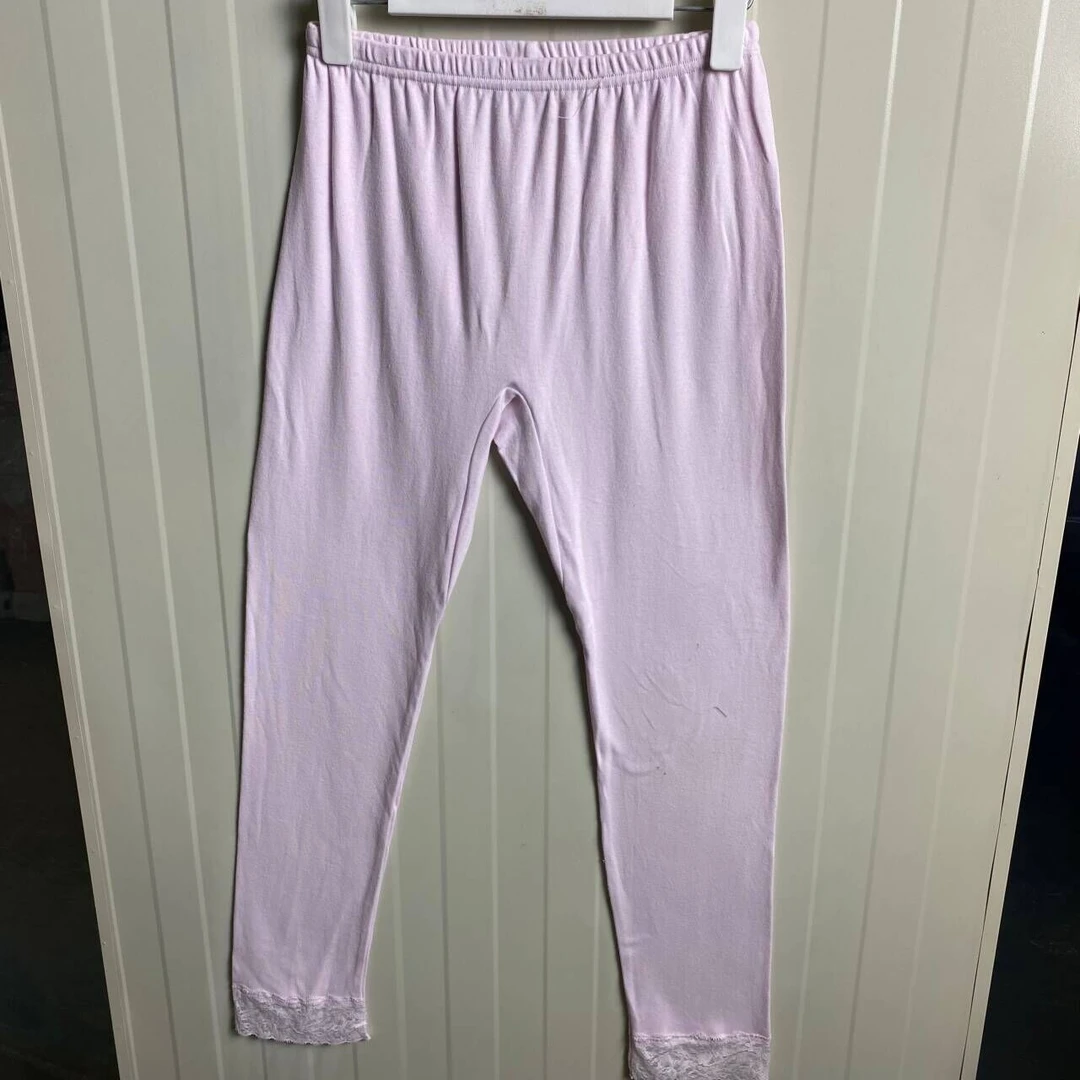 A131春秋女士时尚舒适百搭打底长裤（颜色随机 介意勿拍）