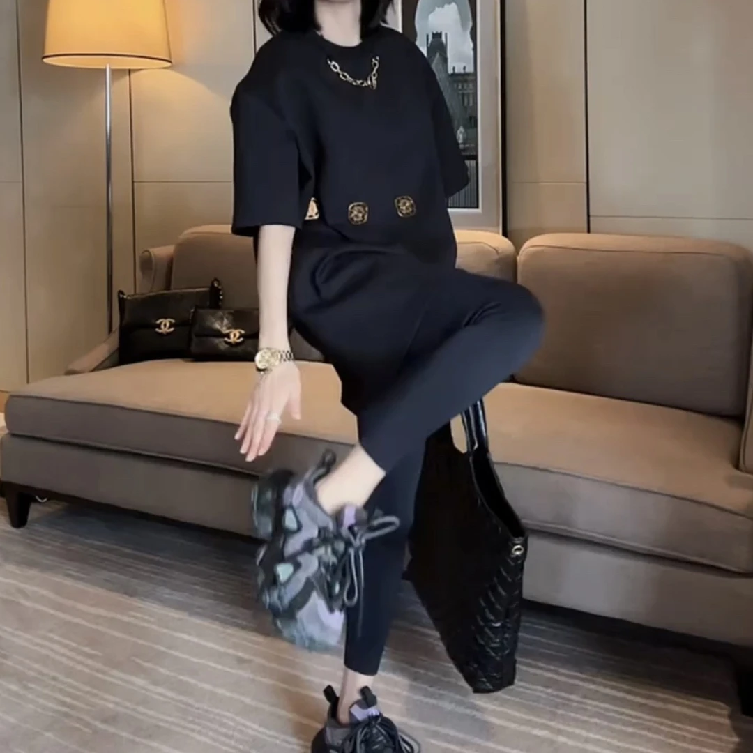 网红爆款洋气宽松显瘦圆领百搭T恤休闲黑色《好物推荐》洋气衣服女