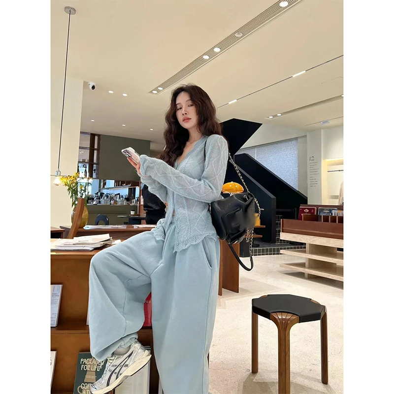 时尚气质女士秋冬季新款薄款小众设计感镂空上衣高腰宽松阔腿裤