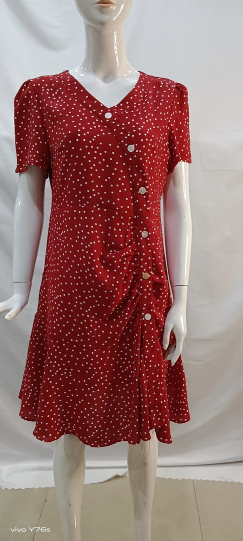 夏季Ⅴ领中长款红底白色波点气质方领时尚碎花连衣裙泡泡袖裙子