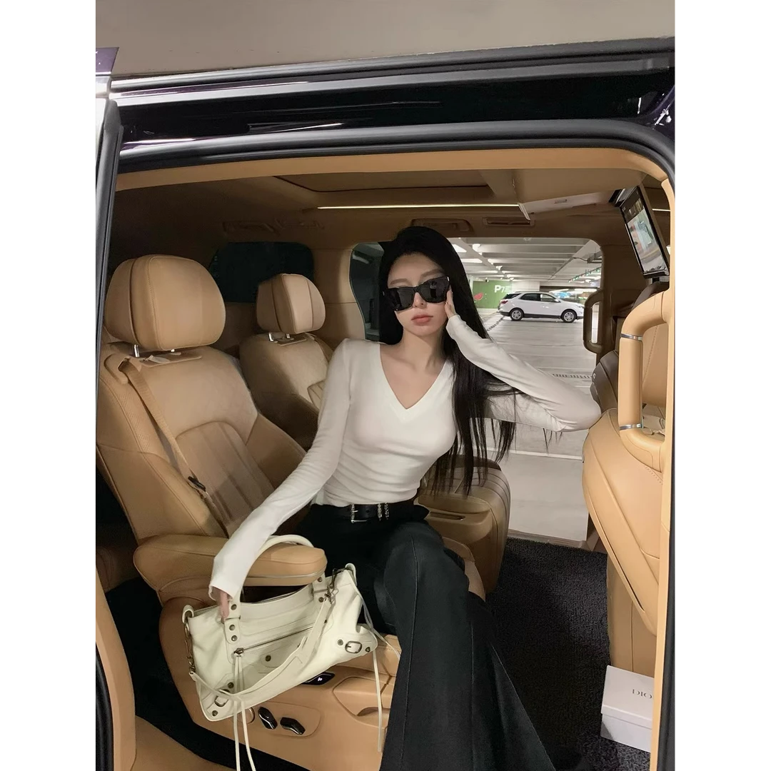 纯色长袖V领T恤女白色2024年内搭微修身显瘦春秋款垂感慵懒上衣潮