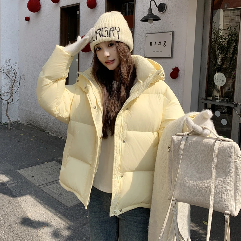 95白鸭绒羽绒服女短款连帽2024冬季新款小个子加厚宽松面包服外套