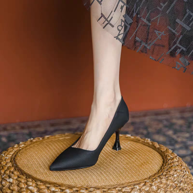 正品软皮职业高跟鞋女2024年新款软底久站不累工作鞋黑色细跟百搭