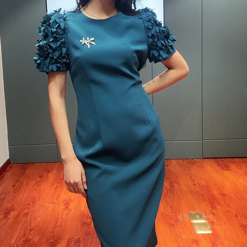 气质修身时尚轻奢显瘦优雅夏季女装泡泡袖连衣裙