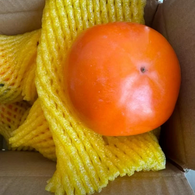 脆柿子又甜又脆巧克力柿新鲜采摘