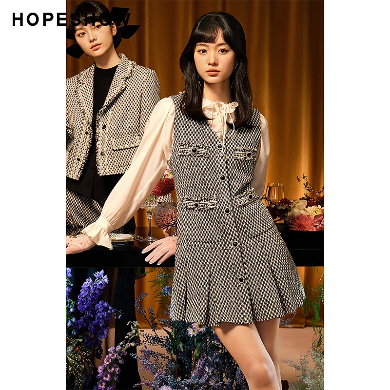 红袖短款新款女装香风格纹单排扣度假风背心连衣裙89123011601